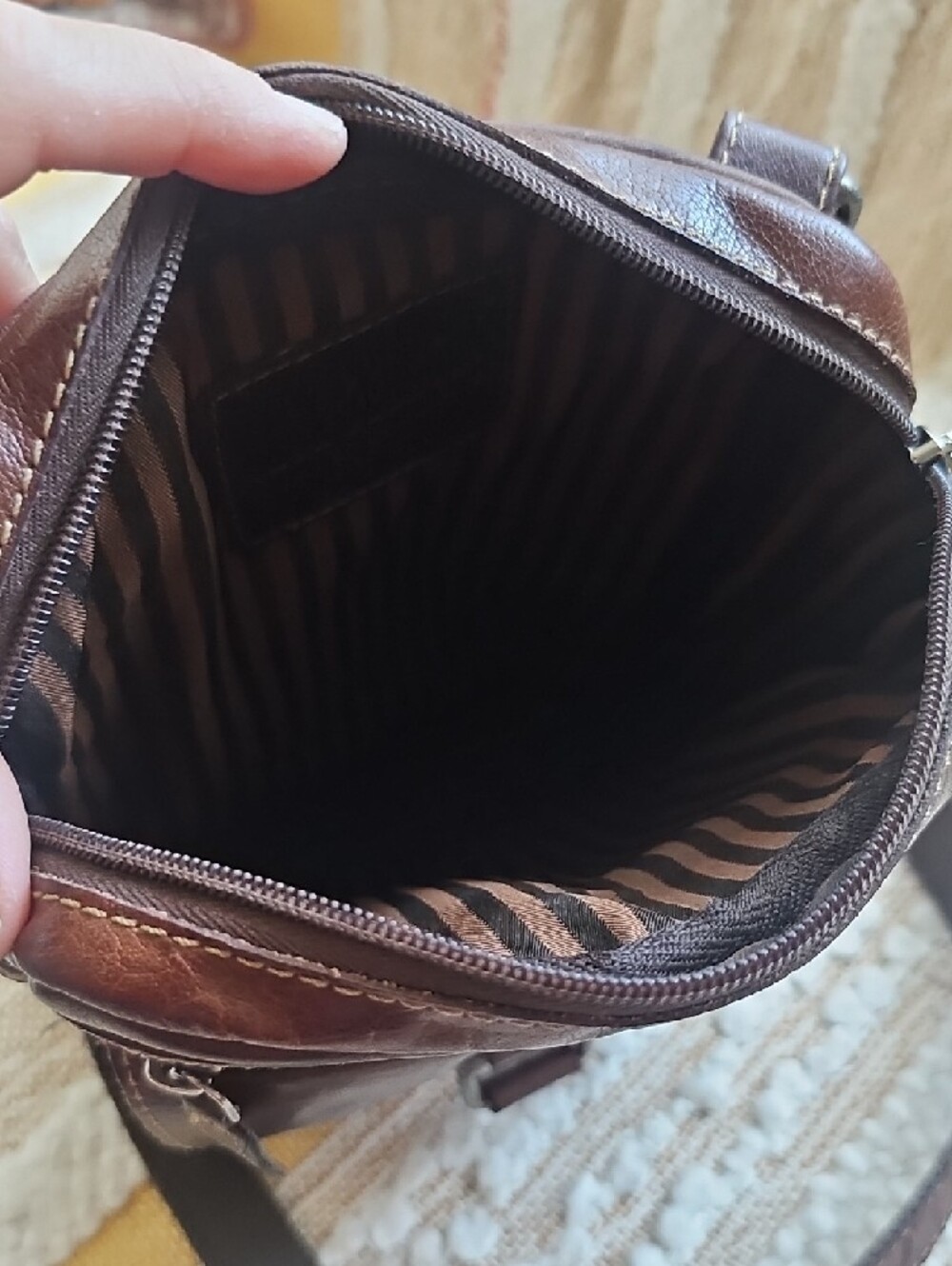 Handmade Voyager Slim Crossbody Bag - Brown - Picture 4 of 13